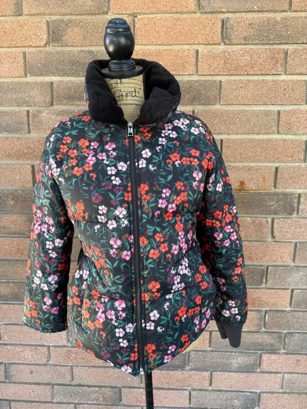 Banana Republic Black Floral Print Puffer Jacket Size XS - Picture 1 of 5